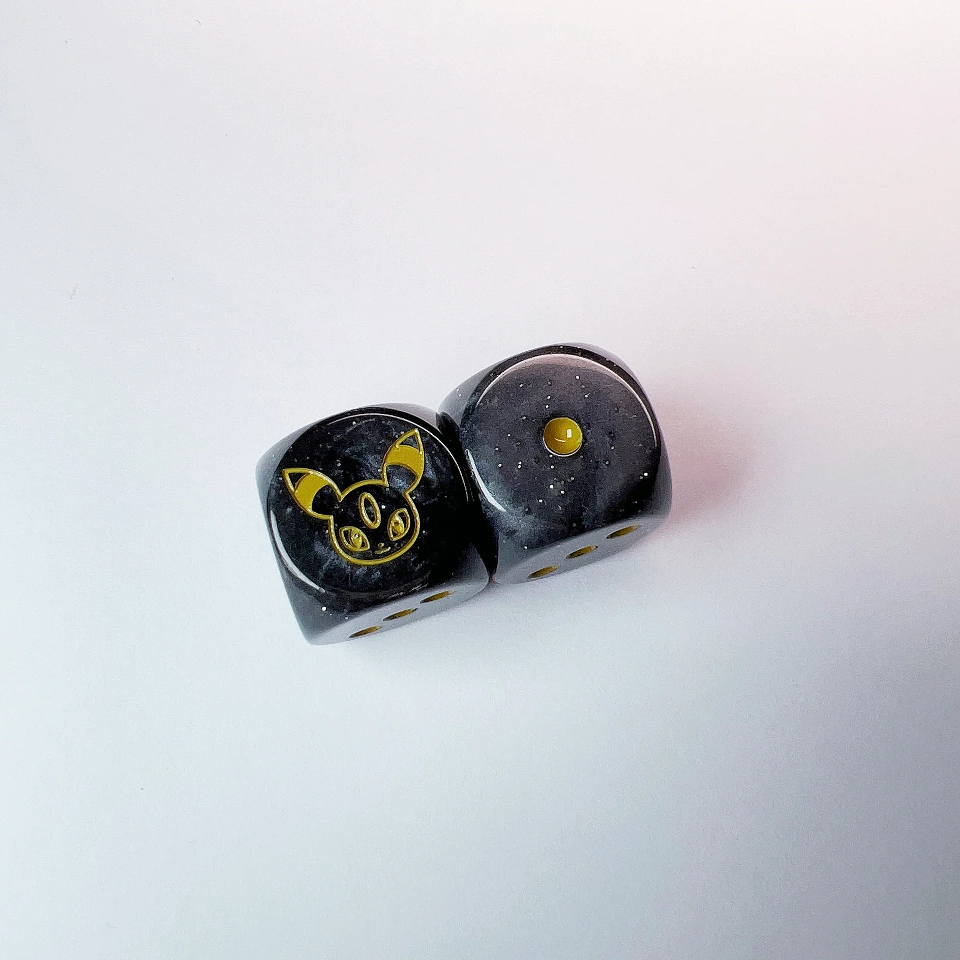 Eeveelution 20mm Colored Dice - Image 7