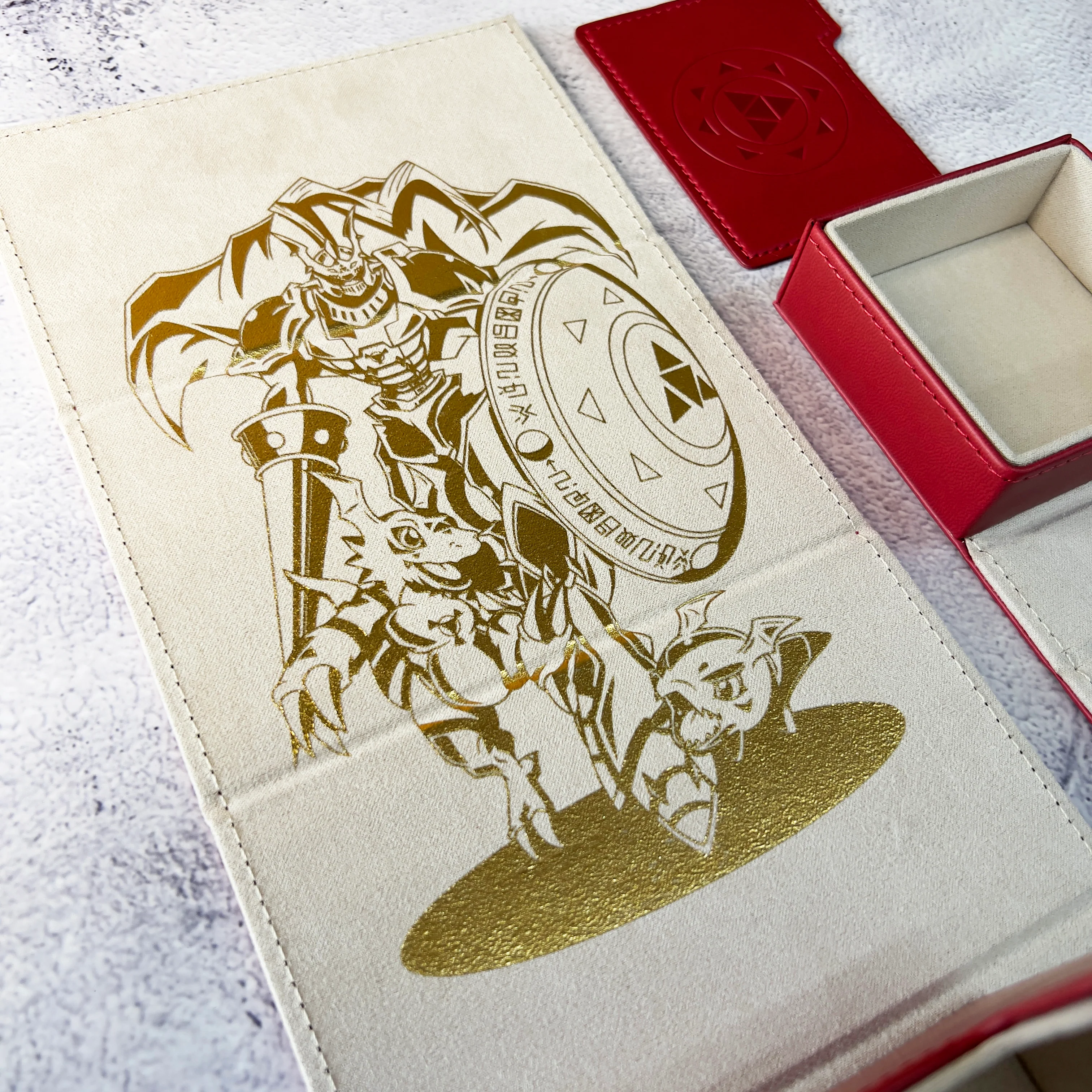 Gallant Knight Deck Box [Small Restock for Events] - Image 4